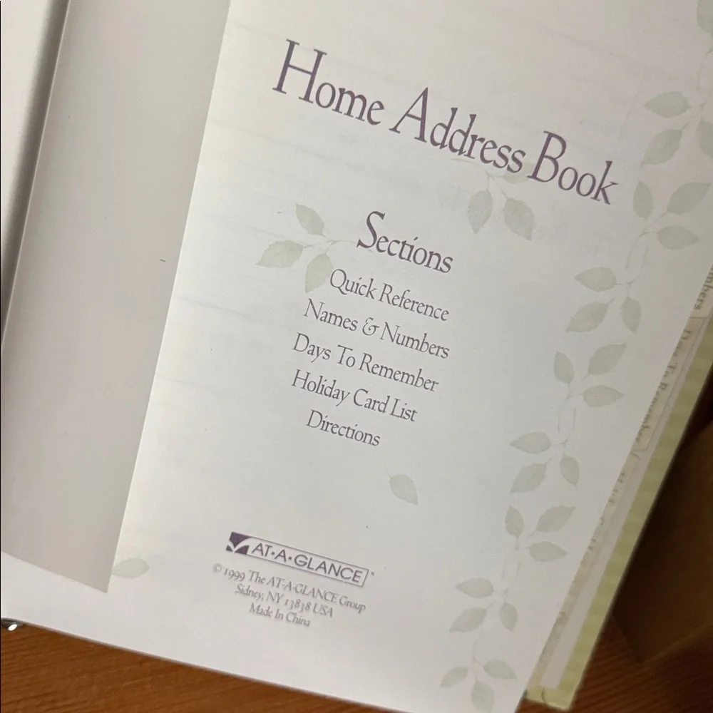 🆕 At A Glance Green Leaf Patterned Address, phone number & more Binder Album
